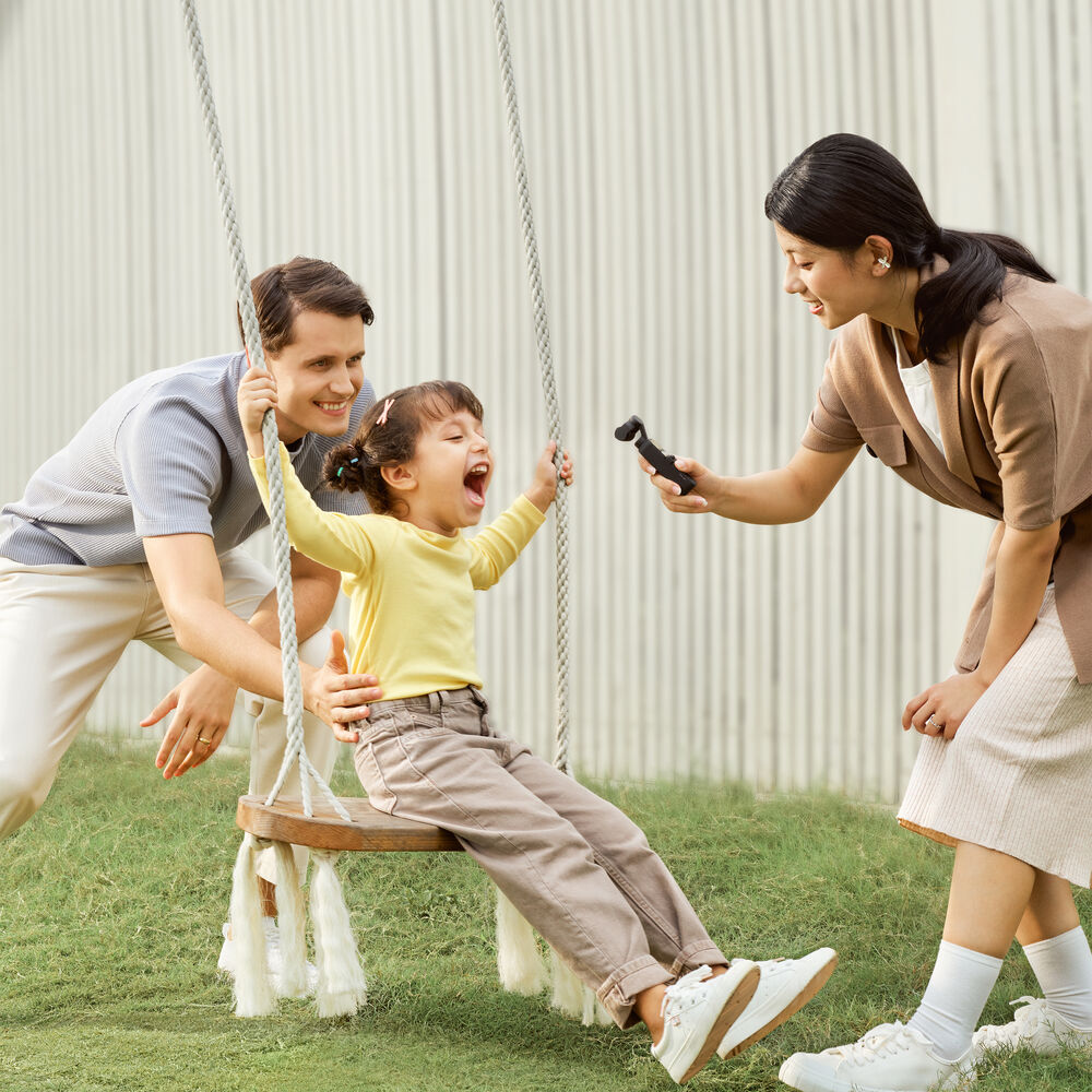 DJI Pocket 2 Creator Combo 3 Axis Gimbal Stabilizer with 4K Camera - The Camerashop